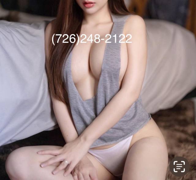 💋🎀 (WALK-IN )Welcome 💋🚿🛁VICKY’S SPA🛁🚿 📞(726)248-2122 Massage+Table Shower.🏧💋2525 NE 410 Loop suite 104 San Antonio tx 78217