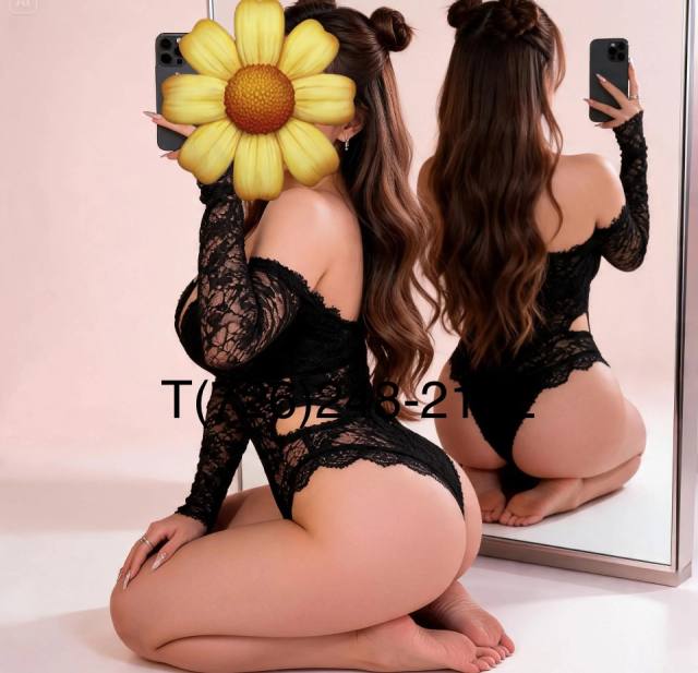💋🎀 (WALK-IN )Welcome 💋🚿🛁VICKY’S Health SPA🛁 📞(726)248-2122 Relaxation +Table Shower.🏧💋2525 NE Loop  410 San Antonio Texas 782