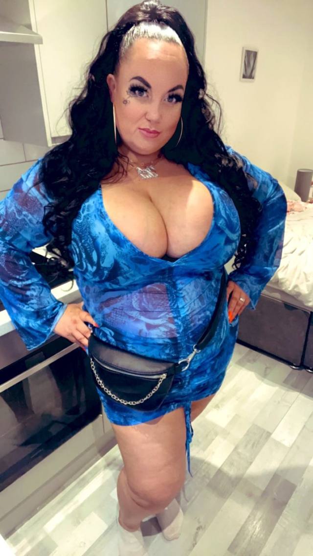 Available for hookup and all sort of adult fun
