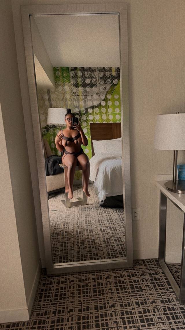 Let Me Be Your Muse I’m Here to Please You I love BACKSHOTS Thicke Carribean Girl Come Fuck Me Worth Your Wild 🫦💦💦💦💋💋💋💋💋😝😝😝😝😝