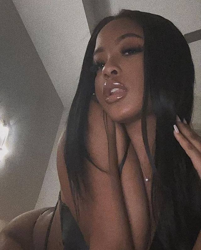CUM🍭🍭 FUCK ME DADDY 🍇🍉IM PLAYING WITH MY PUSSY 🍒🍓