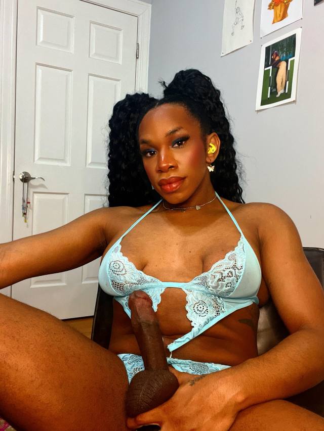 Hi there I’m available near you 