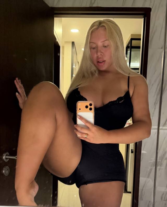 I’m Shawn hot and ready to be fucked😋🍆🍑 TEXT ME Strong text I’m available day and night or outcall ****👅 Handjob💦, anal🍑, Boo