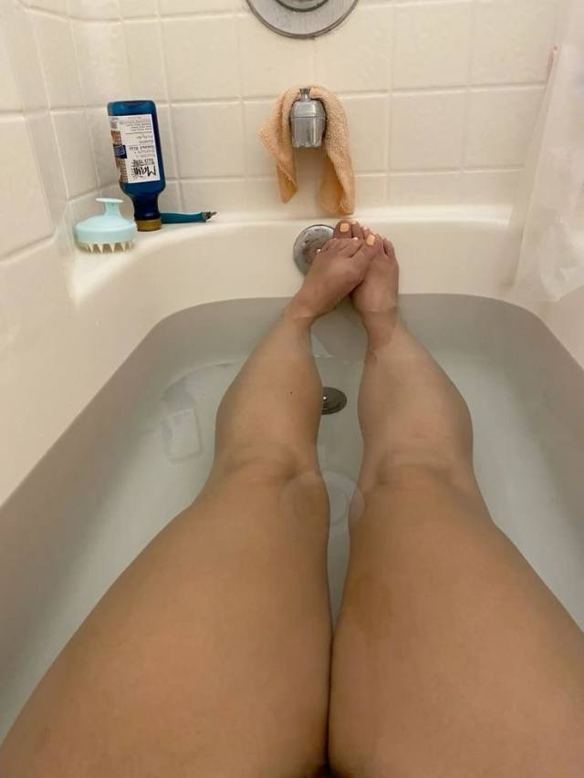   +Fucck My As daddy 💋   Available 24/7 Hour I will suck your dick until you cum into my mouth 👄 🥵😉Hotel Fun💋 or home 🥵Text o