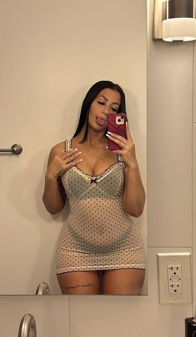 YOUR PLAYFUL SHORTY IS HORNY ASF😇😋🍆💦 AND AVAILABLE FOR HOOKUP. DARE TO DISCOVER TRUE PLEASURE 😇 🥵🍆💦